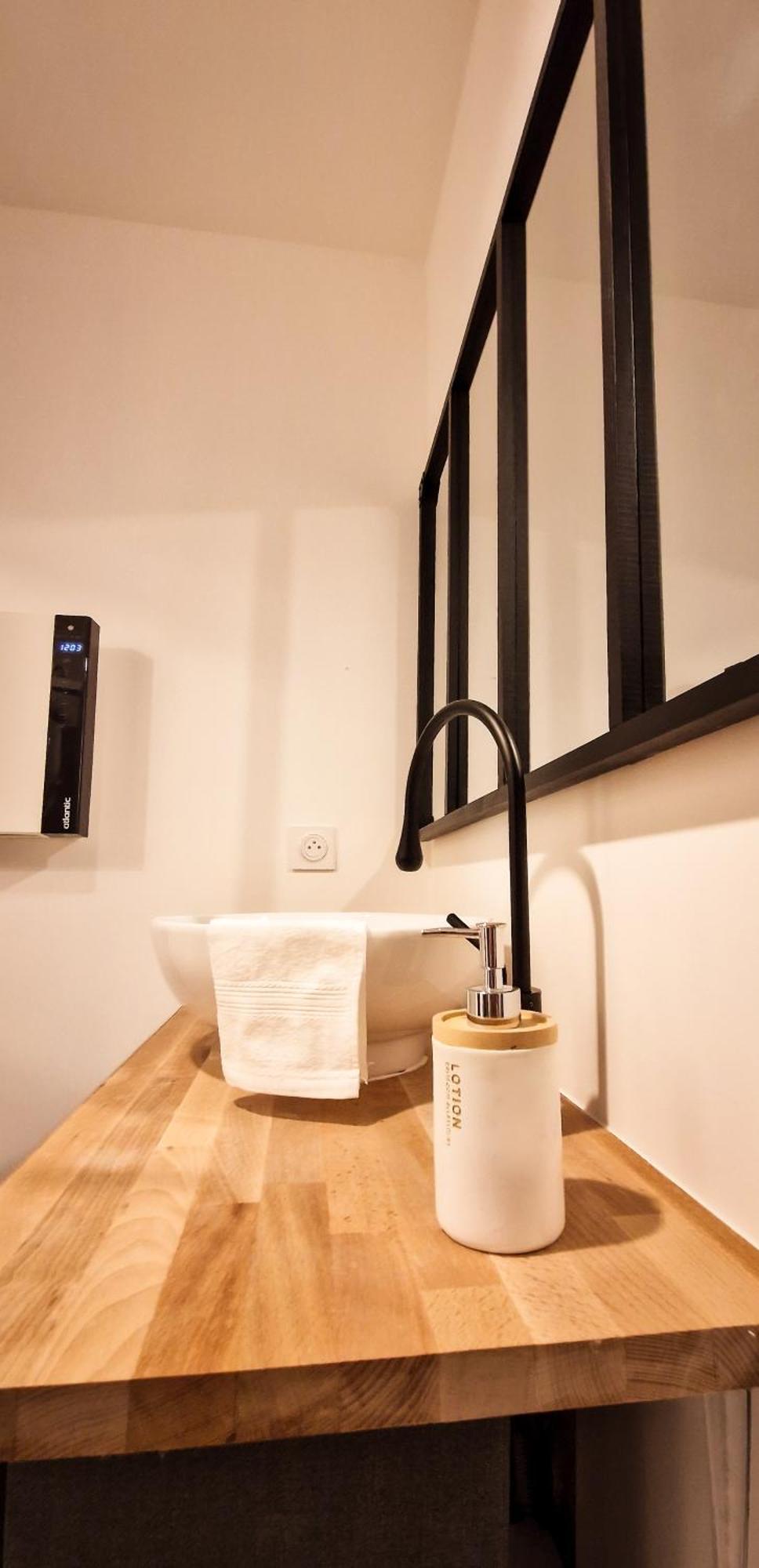 L'Indus 3 Etoiles Wifi, Netflix, Disney, Coeur De Bastide Villefranche-de-Rouergue Ngoại thất bức ảnh