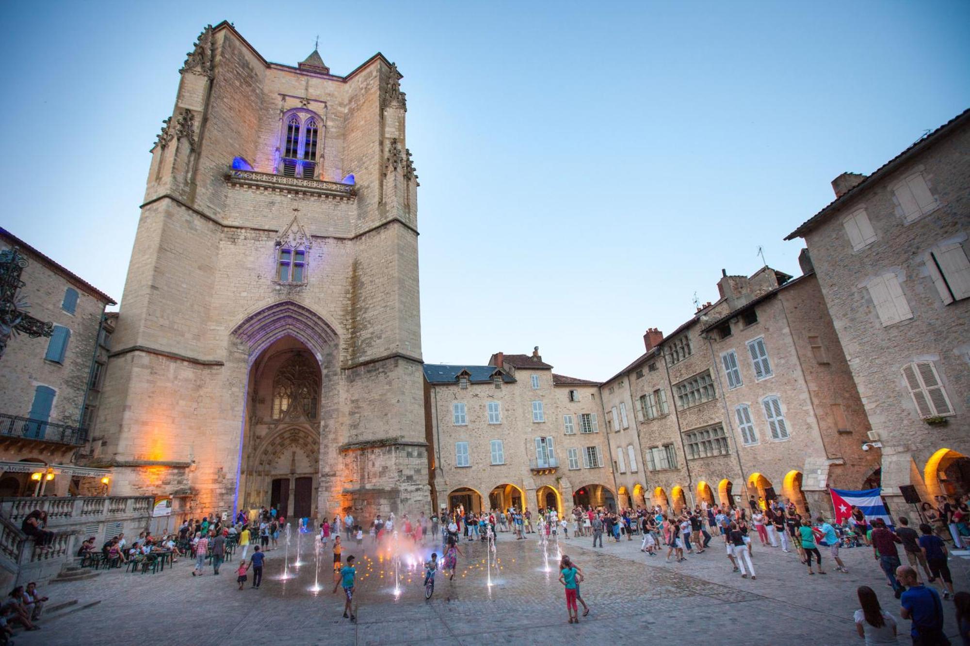 L'Indus 3 Etoiles Wifi, Netflix, Disney, Coeur De Bastide Villefranche-de-Rouergue Ngoại thất bức ảnh